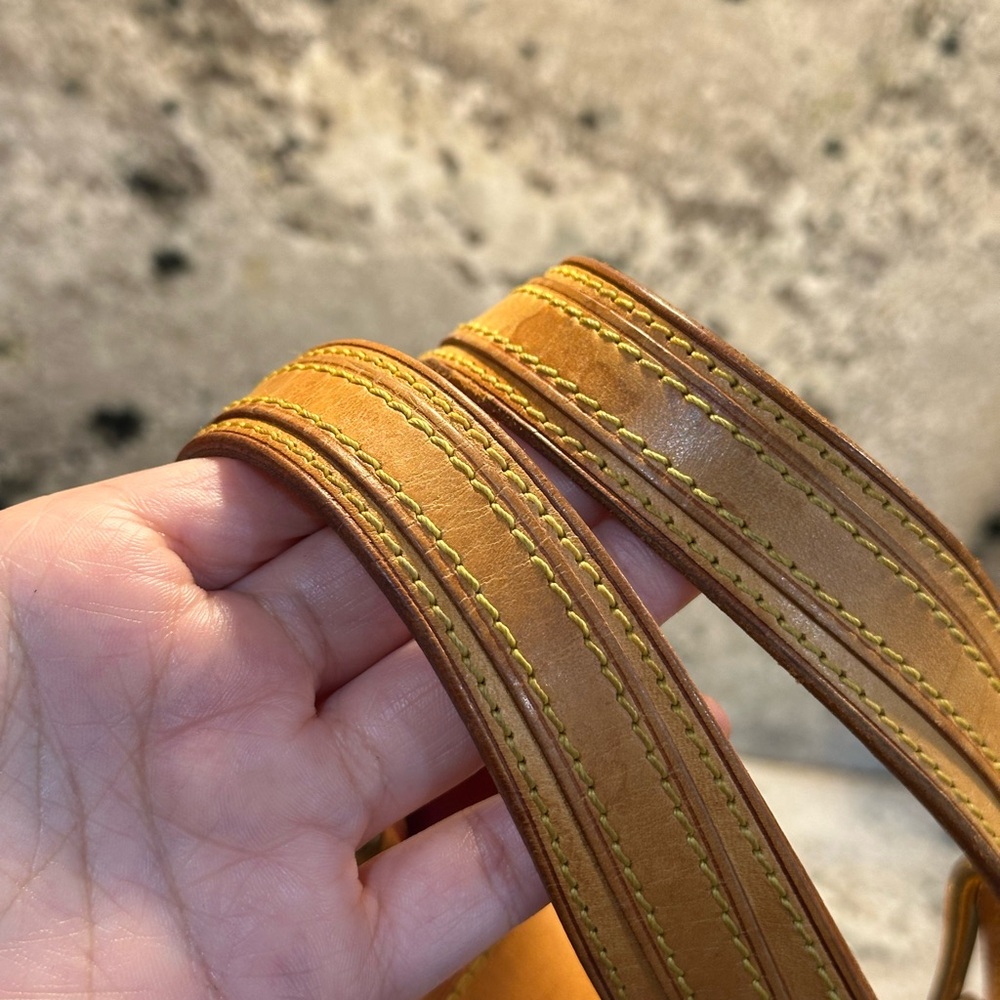 ❌SOLD❌ Authentic LV Theda Monogram Canvas GREAT CONDITION - Picture 15 of 17